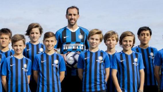 Inter Mediolan podpisał kontrakt z Diego Godinem