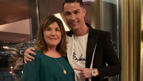Cristiano Ronaldo Mama