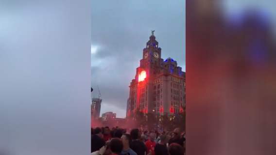 Kibice palą liverpool