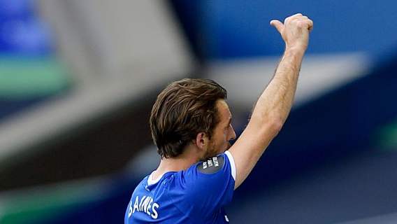 Leighton Baines