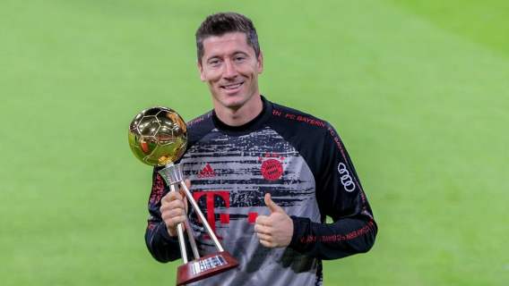 Robert Lewandowski piłkarz roku UEFA