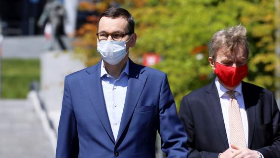 Prezes PZPN Zbigniew Boniek i szef rządu Mateusz Morawicki